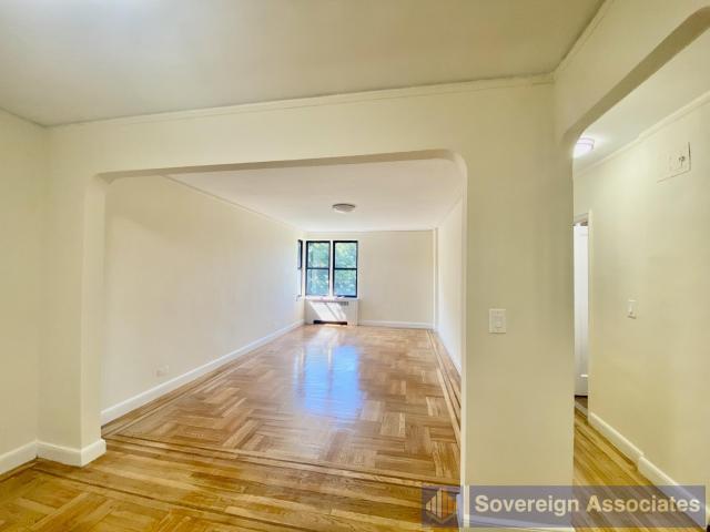 Primary Photo - 1 bedroom in New York NY 10040