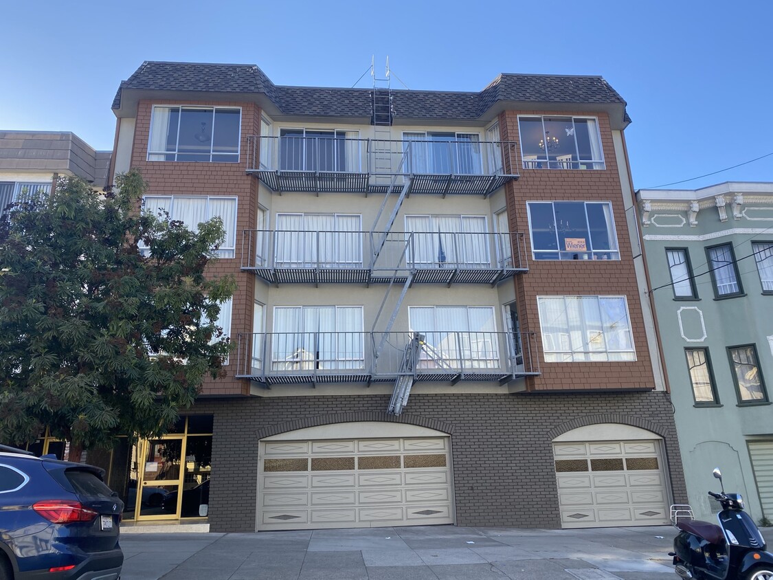 Primary Photo - 1245 10th Ave
