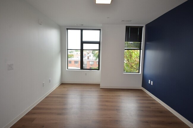 Foto del edificio - 89 Brighton Ave