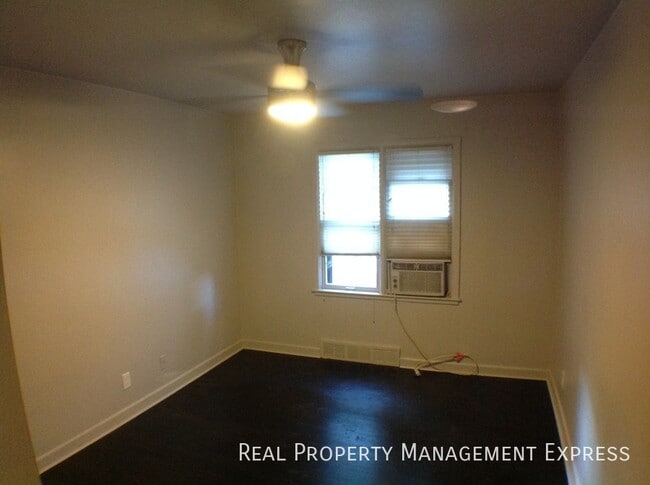 Building Photo - 2 Bed 2 Bath in Central Sioux Falls