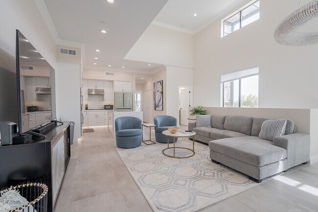 Foto del edificio - 6937 E 6th St