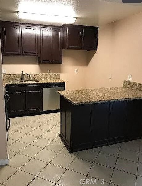 Foto principal - 807 E Pepper Tree Dr