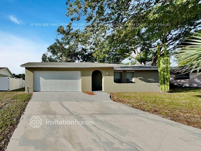 Building Photo - 1542 Canterbury Cir