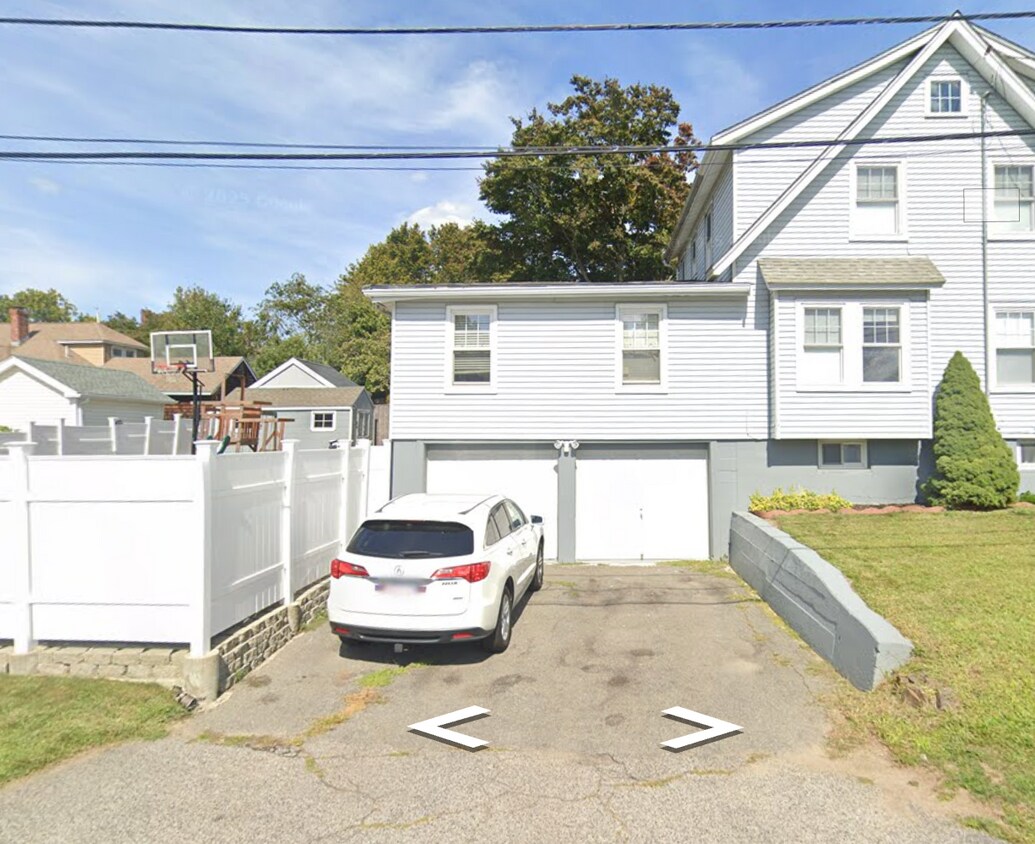 Foto del edificio - 105 Bickford Rd