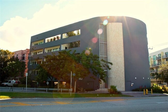 Building Photo - 2694 Inagua Ave
