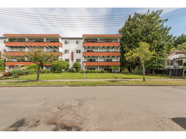 Building Photo - Monte Carlo Apartments