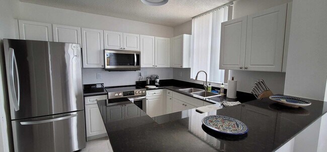 Foto del edificio - 651 Okeechobee Blvd