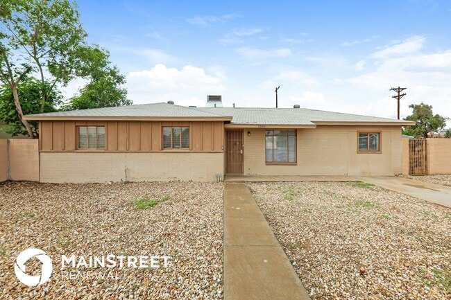Building Photo - 3640 N 49th Dr