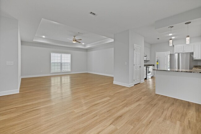 Foto del edificio - 156 Wingate Ave