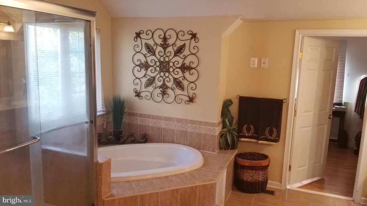 Foto principal - 9116 Ashworth Ct