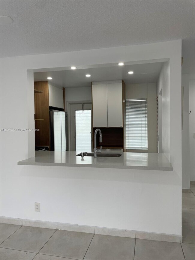 Foto del edificio - 1445 Atlantic Shores Blvd