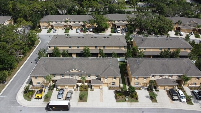 Building Photo - 8422 Pine River Rd