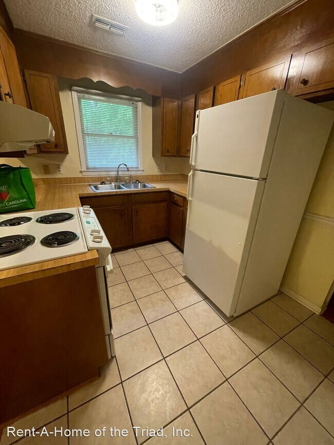 Building Photo - 3 br, 2 bath House - 107 Taft St