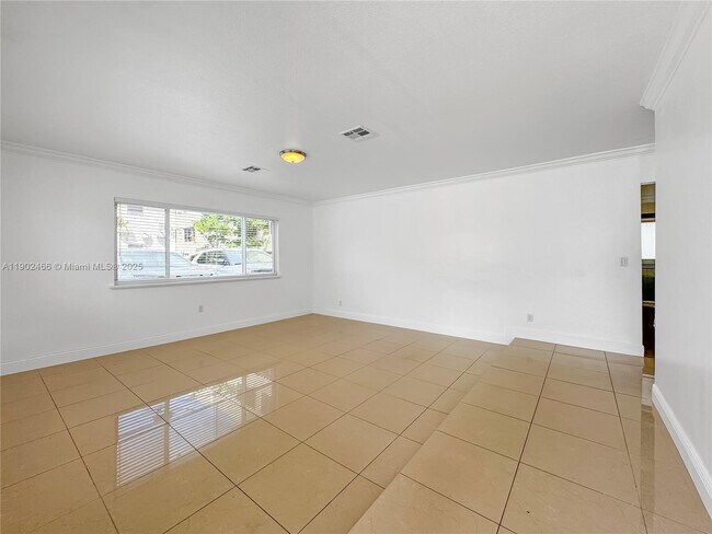 Foto del edificio - 508 SE 9th Ct