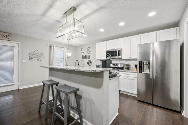 Foto del edificio - 10 Jill Ln