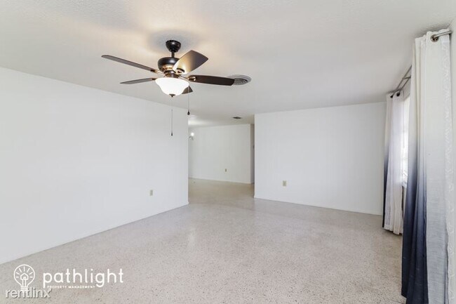 Foto del edificio - 2 br, 2 bath House - 3238 Savage Road UNIT