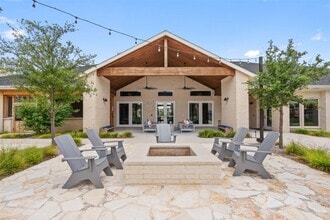 Building Photo - 1101 Halsey Dr