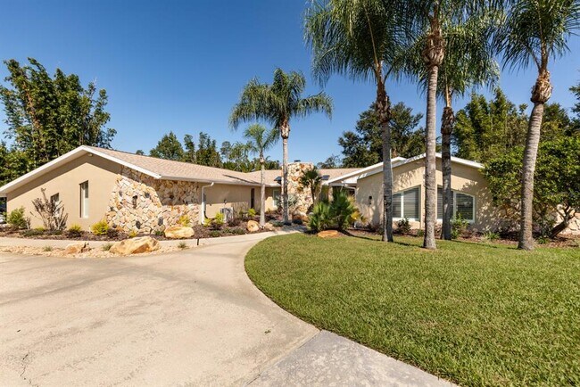 Foto del edificio - 7487 River Country Dr