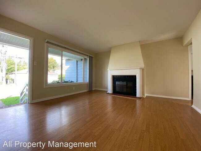 Building Photo - 3 br, 1 bath House - 252 Milagra Way