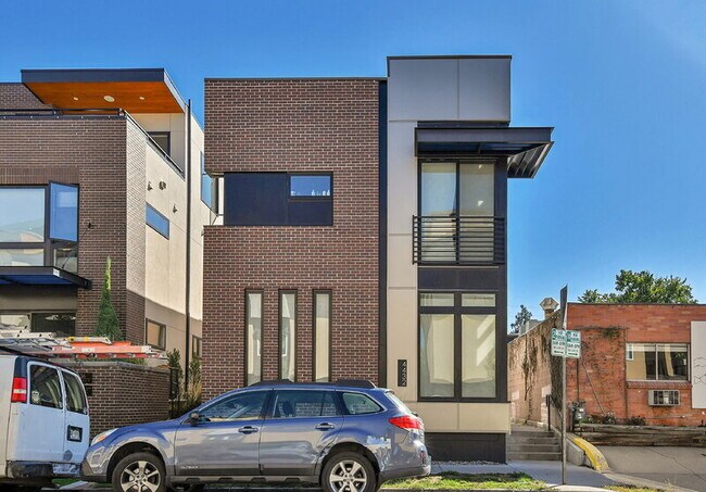 Foto del edificio - 4432 Tennyson St