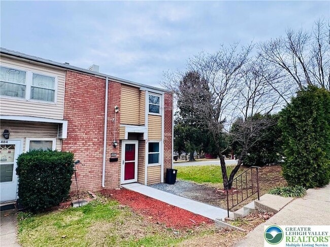 Foto del edificio - 402 S Bradford St