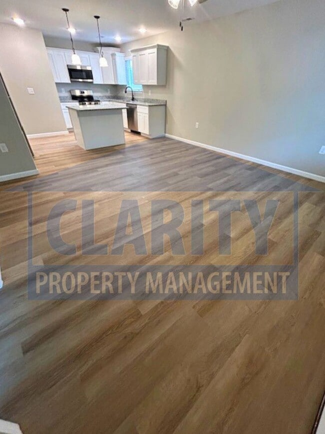 Foto del edificio - *Brand New* 3 bedroom home!