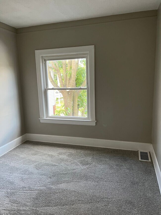 Foto del edificio - 4056 E 123rd St