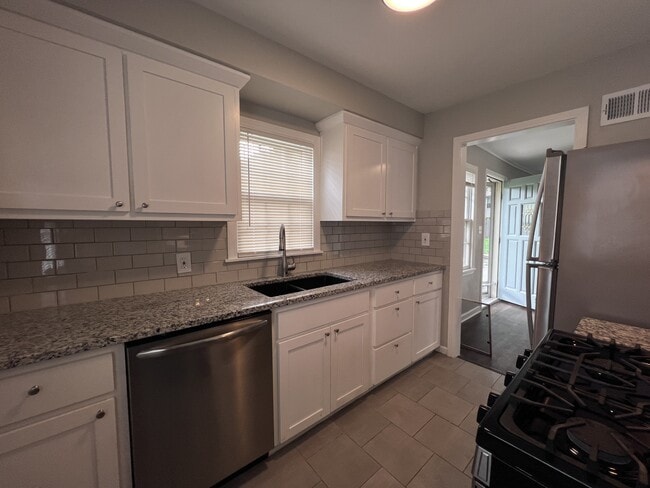 Building Photo - 7523 Jarboe St