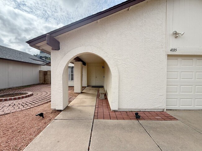 Building Photo - 4335 W Julie Dr