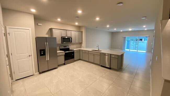 Foto del edificio - Move In Special! 3 Bedroom, 2.5 Bath Town ...