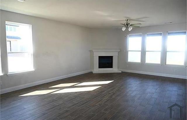 Foto del edificio - 1200 Renato Dr