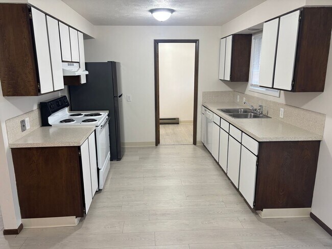 Building Photo - 1362