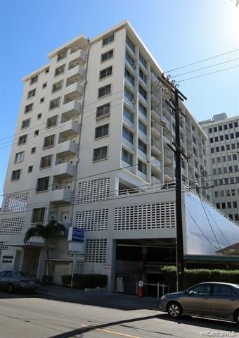 Building Photo - 1125 Young St