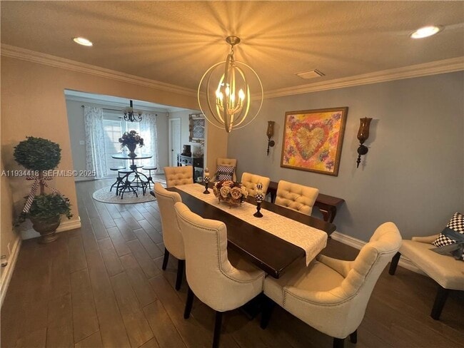 Foto del edificio - 5068 Beechwood Rd