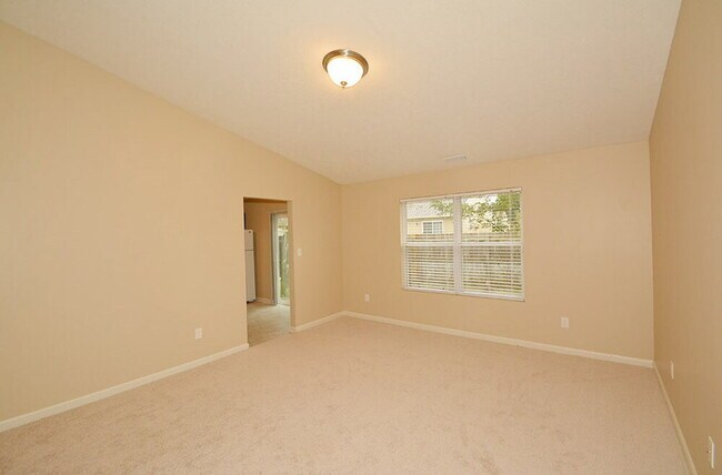 Foto del edificio - 4071 Dogwood Ct