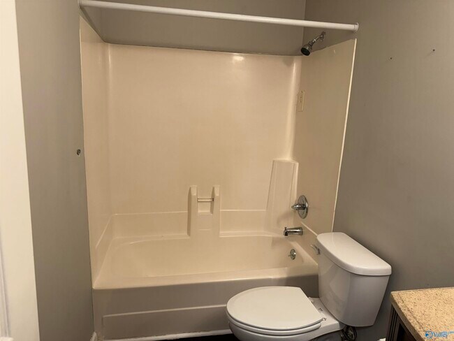 Foto del edificio - 12105 Carriage Ct SE