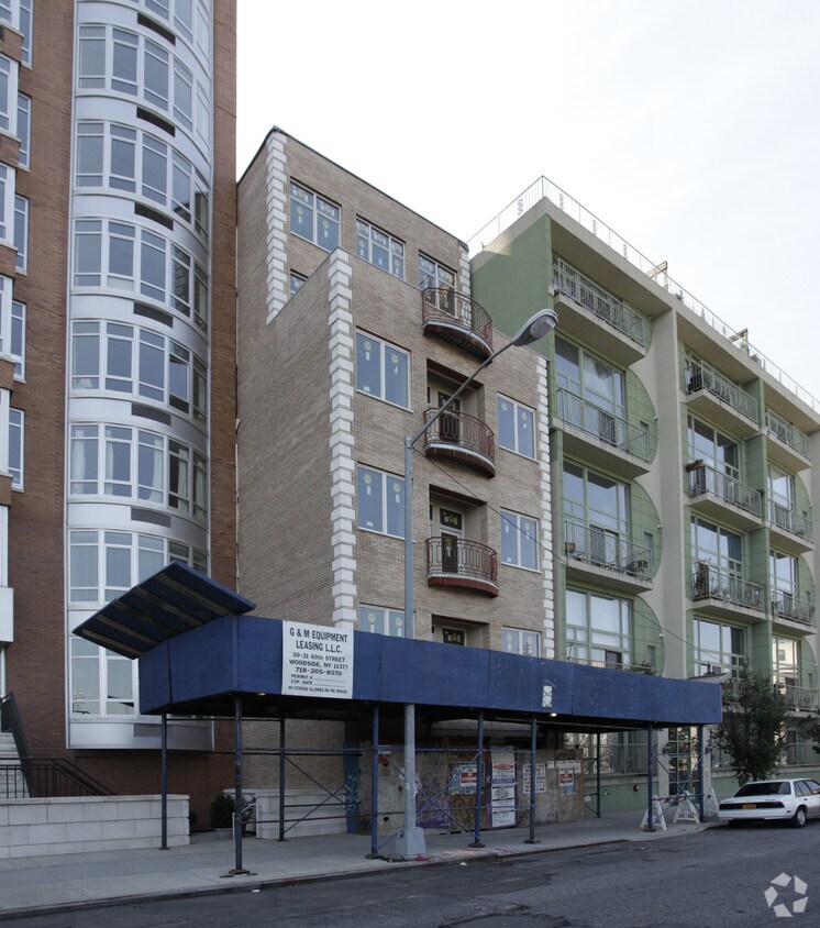 Primary Photo - 14 Bayard St