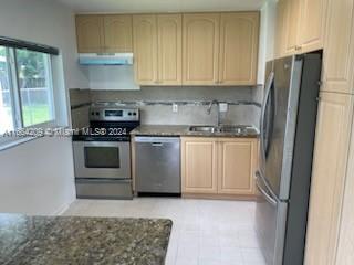 Building Photo - 9540 SW 77th St