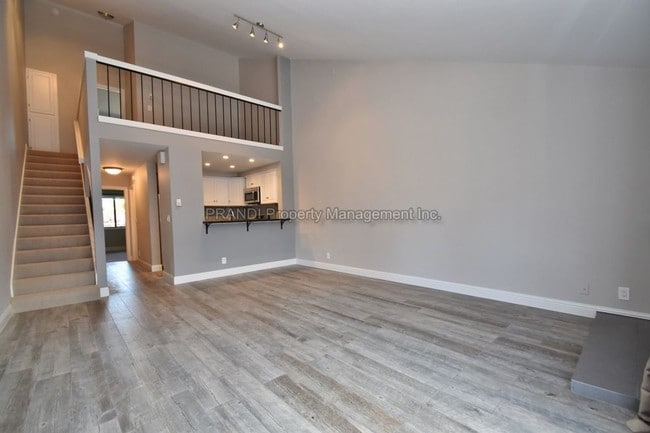 Building Photo - 156 Cypress Pl