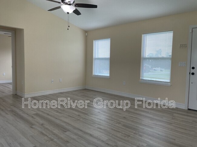 Foto del edificio - 16910 SW 27th Ave