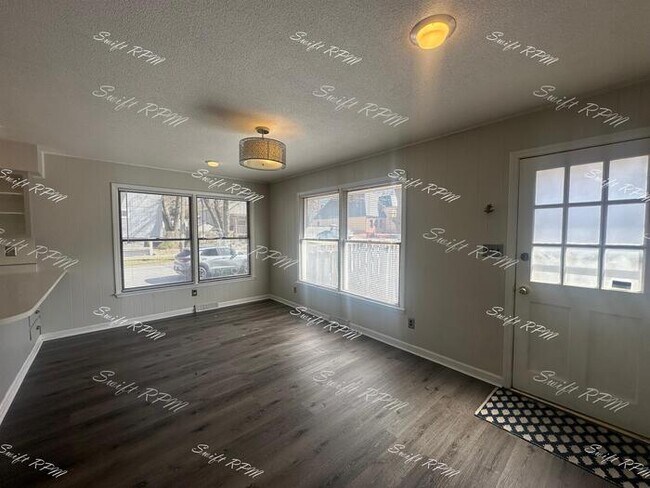 Foto del edificio - 514 Forest Ave