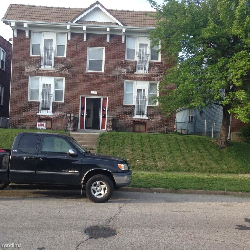 Foto del edificio - 5549 Palm St