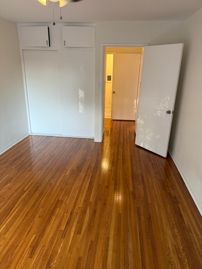 Bedroom - 1114 N Sweetzer Ave