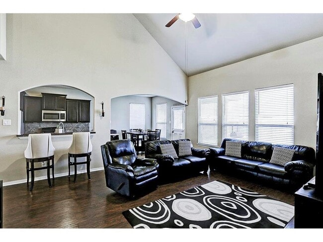 Building Photo - 8618 Austin Thomas Dr