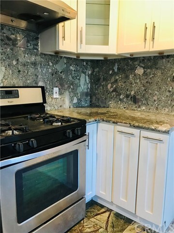 Building Photo - 1370 Resort Ln