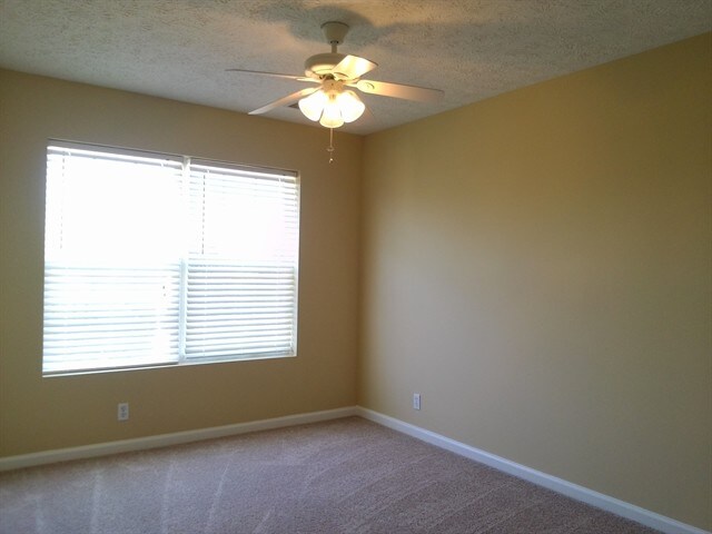 Foto del edificio - 2316 Hayward Ln