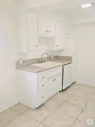 Building Photo - 8919 Longden Ave