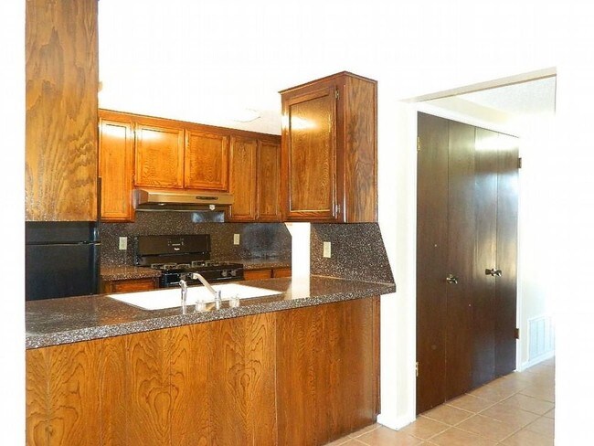 Foto del edificio - Nice 2/2 duplex in Moore Schools.