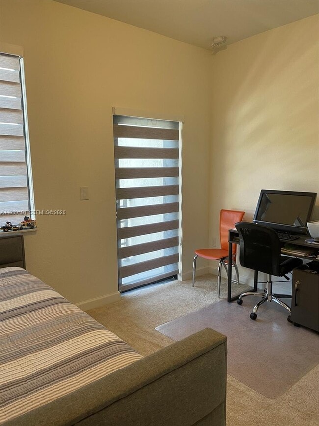 Foto del edificio - 20548 NE 5th Pl