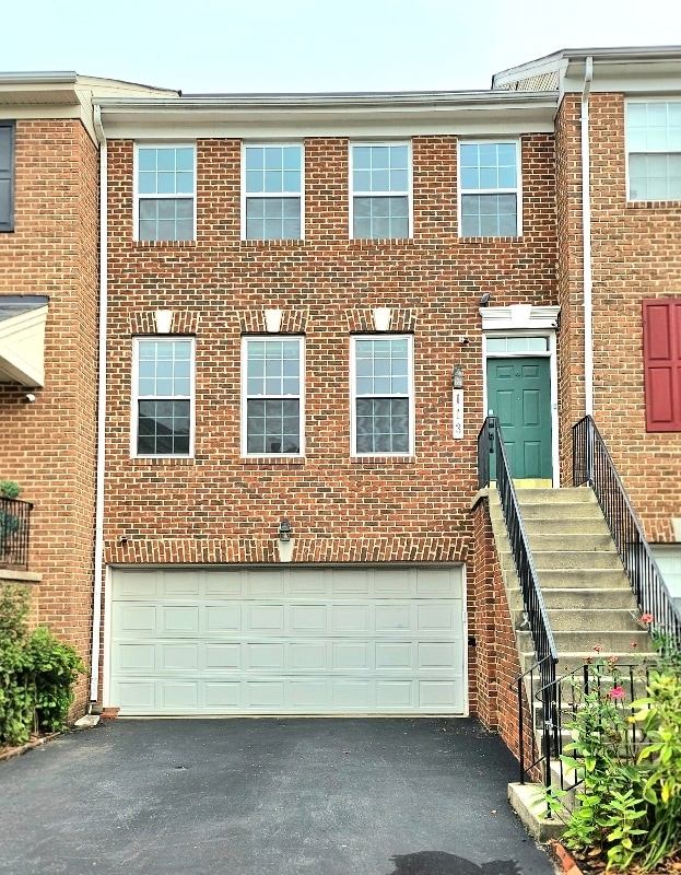 Building Photo - 113 Longpoint Way